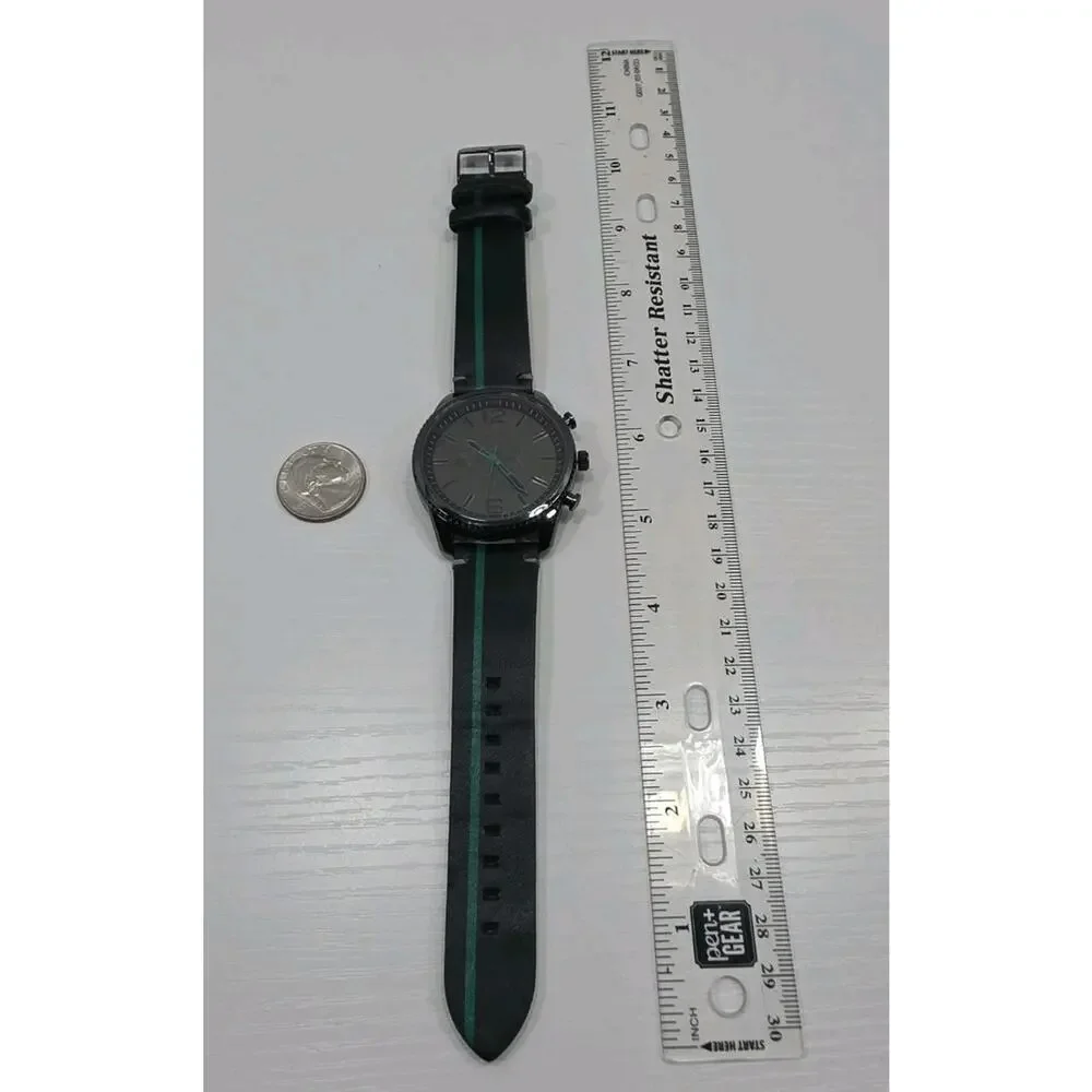 Mens Izod Watch Round Black Dial Black & Green Faux Leather Band New Battery 269